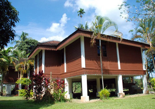 Green Village Pasir Salak Eco River Resort Kampung Gajah  المظهر الخارجي الصورة